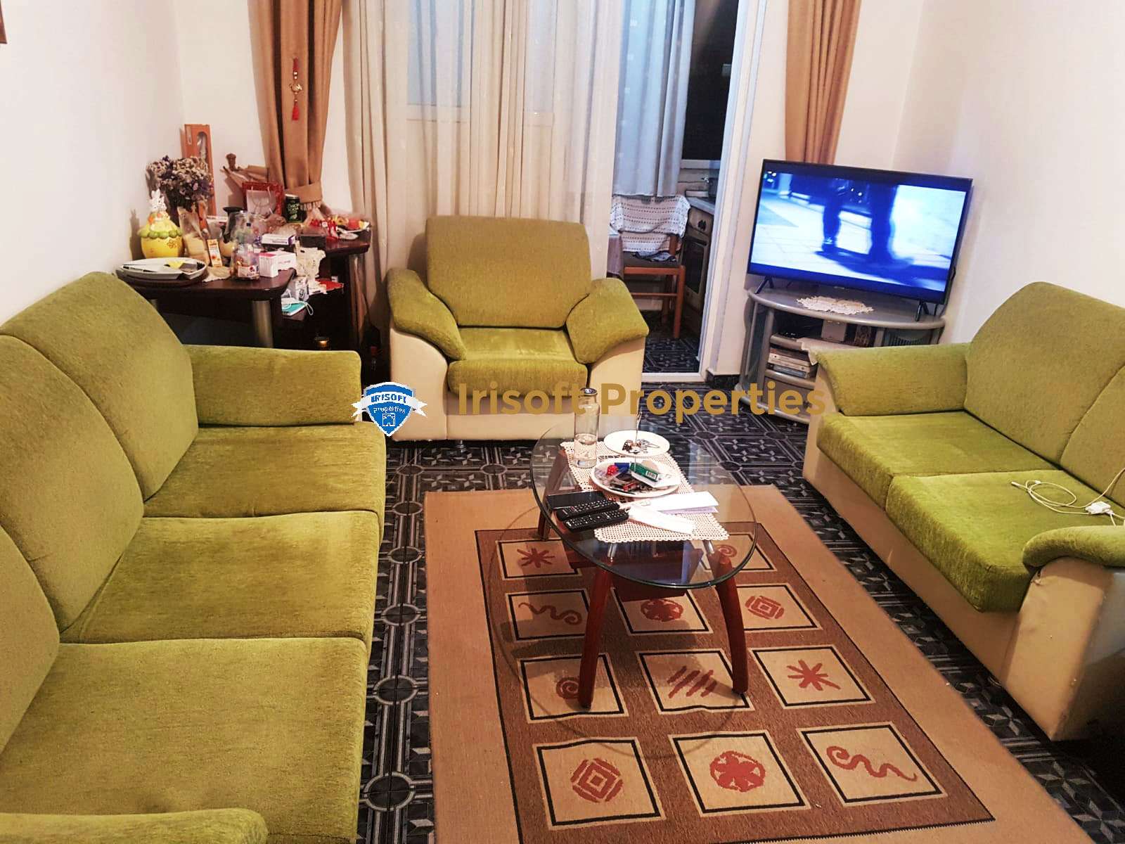 Jepet Apartamenti me qera 1+1